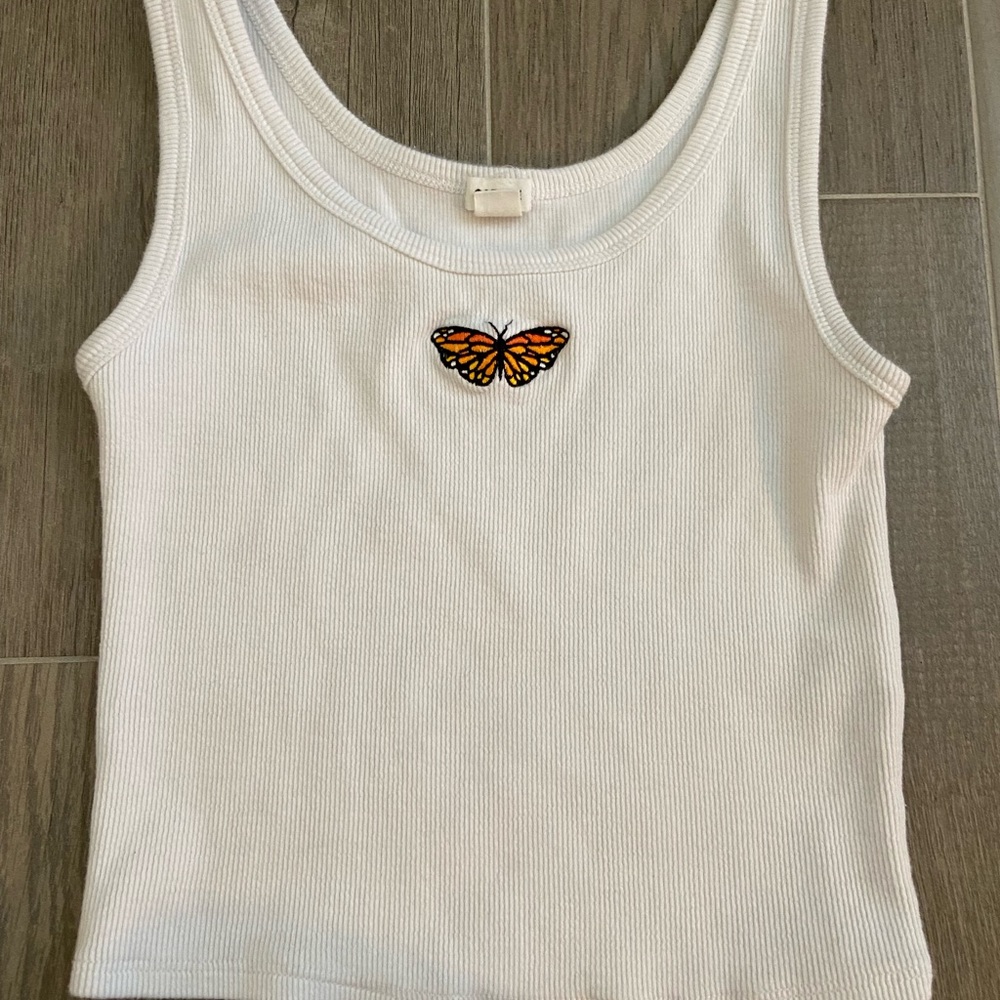 Garage Butterly Crop Top